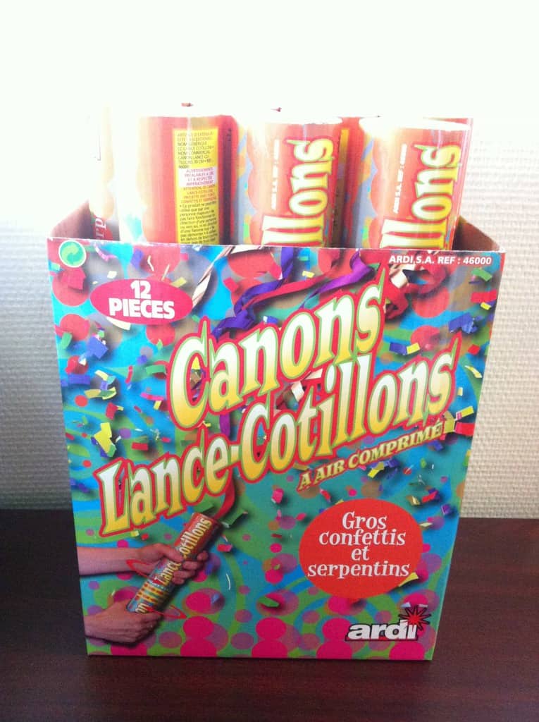 lance cotillon multicolores 30 cm