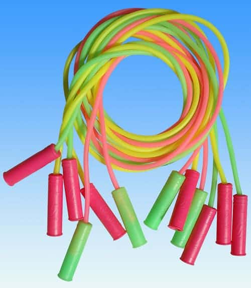 Cordes a sauter en plastique