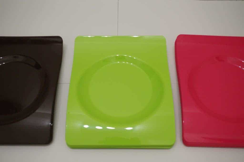 ASSIETTES PLASTIQUE DUR (Assortiment 12 assiettes) Coloris assortis - 2 tailles