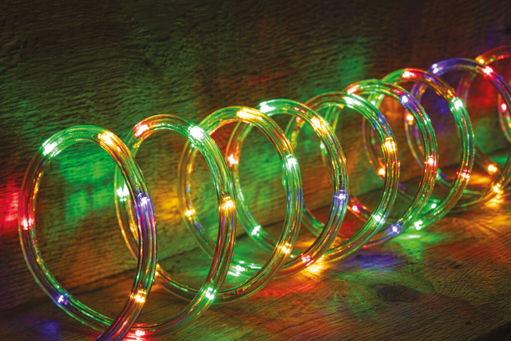 GUIRLANDE ÉLECTRIQUE (Multicolore - 8 fonctions) 432 lampes - 24 mètres