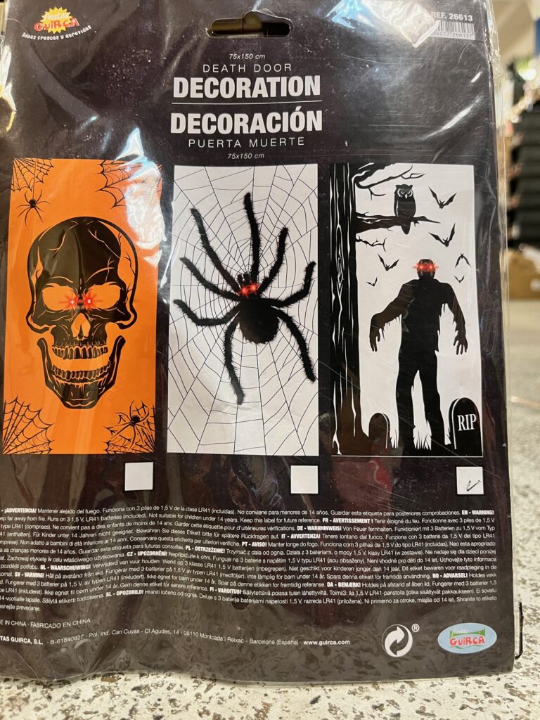 DÉCORATION DE PORTE (Décoration yeux lumineux) Taille 75 x 150 cm - 3 modèles