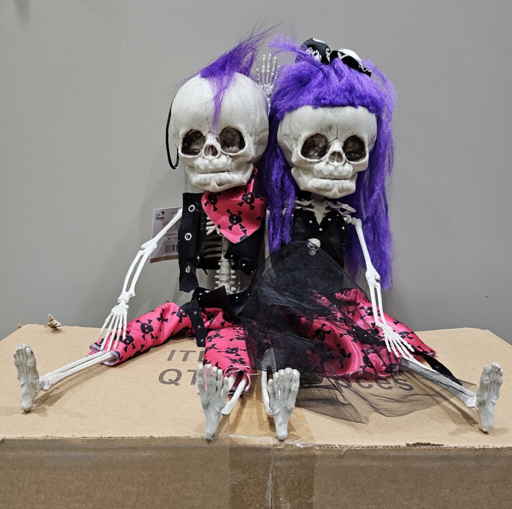 COUPLE DE SQUELETTES (Décoration Halloween)