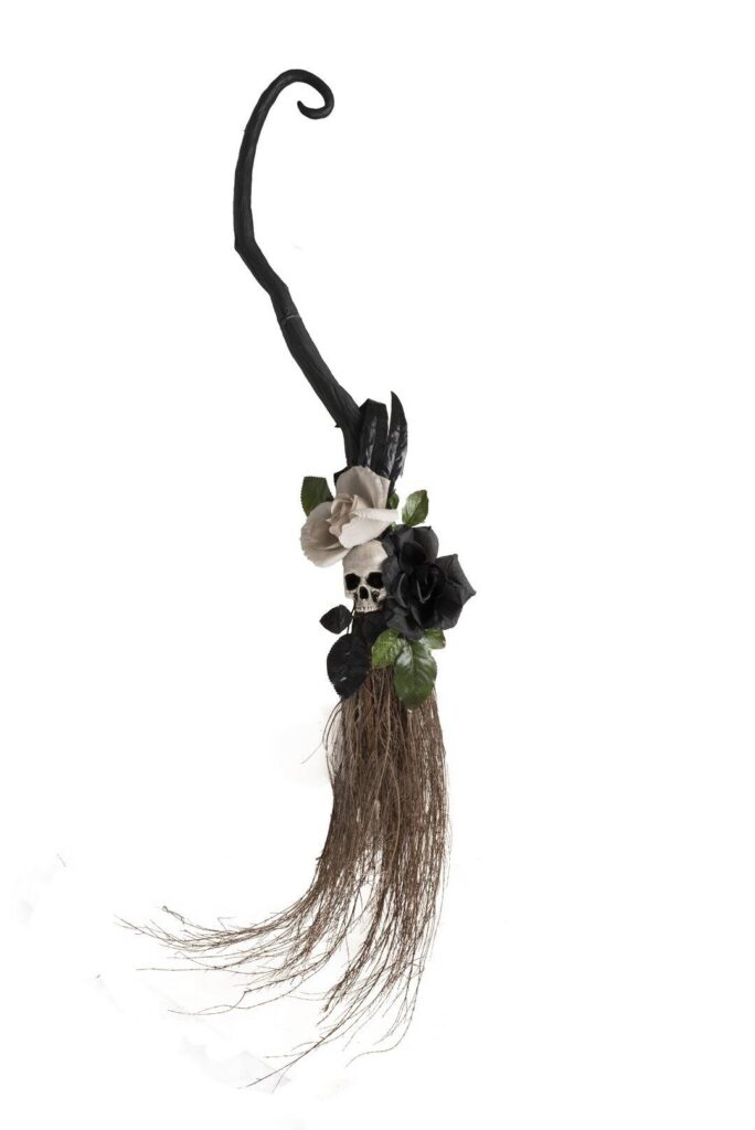 BALAI FLEURI DECORATION A SUSPENDRE 95cm