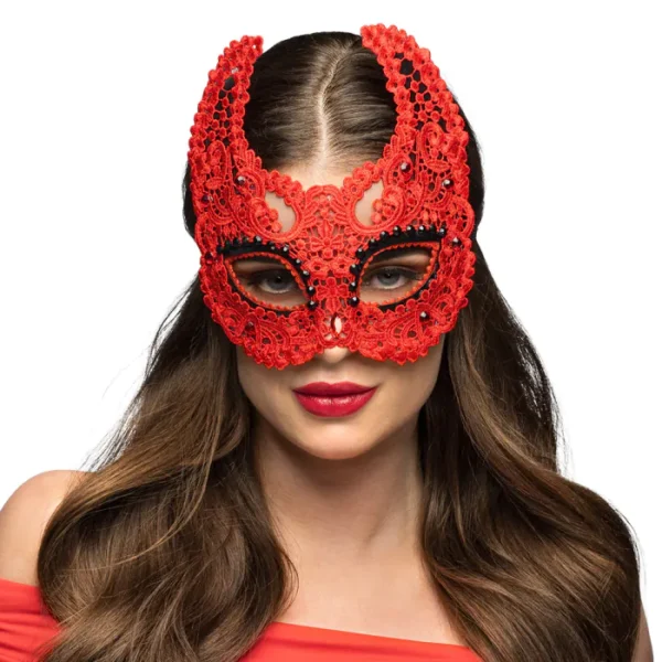 LOUP DIABLE EN DENTELLE